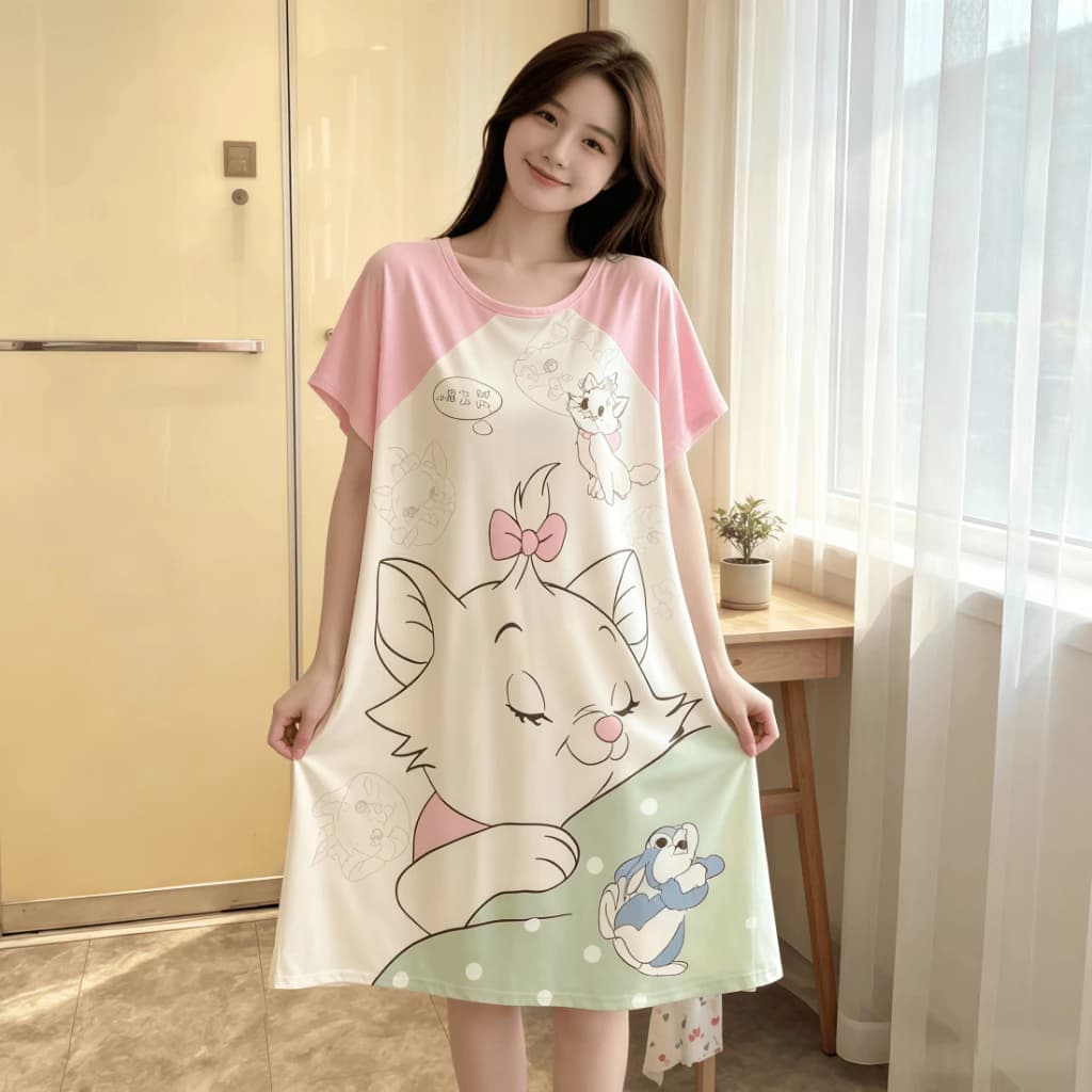 Đầm T-shirt nữ dáng dài mới 2026: Áo cổ tròn tay ngắn cotton mát, in hình dễ thương, thiết kế rộng rãi có size lớn (plus size)【mặc nhà hay dạo phố đều xinh – vải mỏng nhẹ】