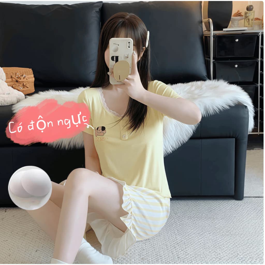【Có độn ngực】Bộ đồ ngủ nữ mới xuân hè 2026: Áo tay ngắn + quần cotton mềm mại, phong cách ngọt ngào, viền ren xinh xắn, dáng rộng thoải mái【mặc nhà hay đi chơi đều xinh】