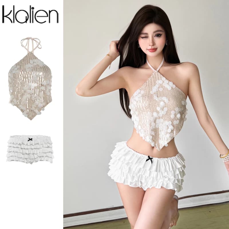 Váy cá tính với thiết kế sling off, lưng chắc chắn và ruched skinny - Xu hướng thời trang mới
