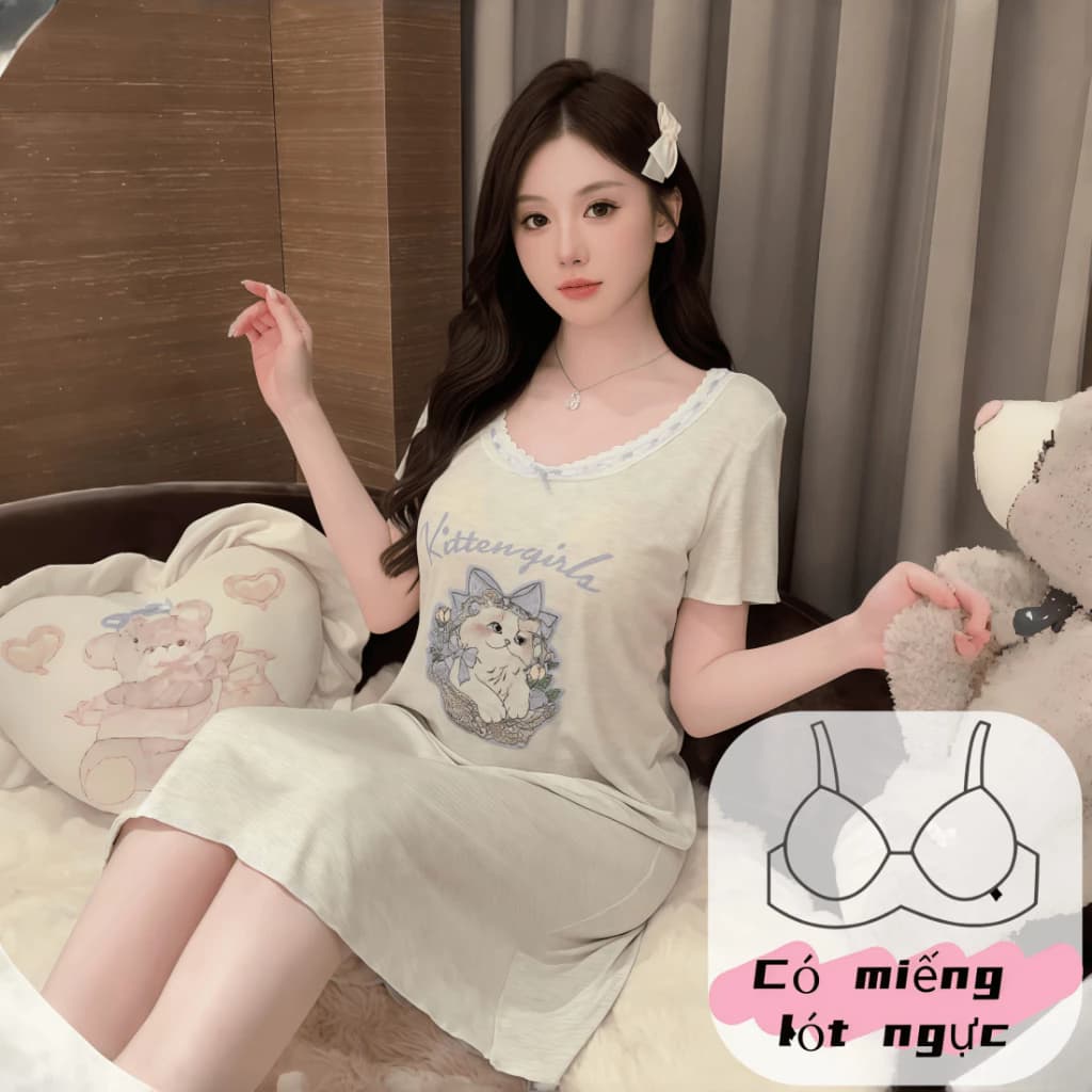 【Có độn ngực】Đầm ngủ nữ mới xuân hè 2026: Cổ tròn tay ngắn dáng dài, chất cotton mềm mại, in họa tiết hoạt hình dễ thương, viền ren nhỏ xinh【mặc nhà hay đi chơi đều đẹp】