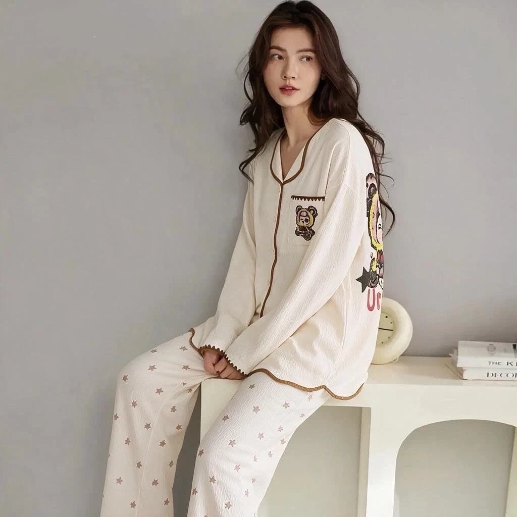 Bộ đồ ngủ 2026 mới nhất - Cotton nguyên chất - Dáng rộng thoải mái - Áo tay dài + quần dài - Phong cách đơn giản, thanh lịch - Đồ ngủ tại nhà dễ chịu - Mẫu hot bán chạy - Free ship ✅ Giao hàng trong ngày