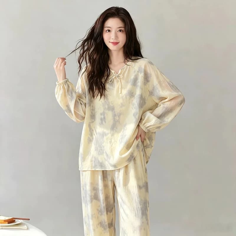 Bộ đồ ngủ tay dài + quần dài in hoa thủy mặc – Mùa thu mới – Thiết kế họa tiết ấn tượng – Bộ mặc nhà thanh lịch và dễ chịu