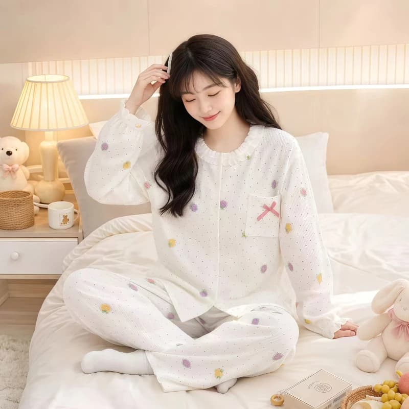 Bộ đồ ngủ mùa hè cho nữ – Chất Cloud Cotton mềm mịn, thoáng mát – Họa tiết dâu tây đáng yêu – Mặc ở nhà hay dạo phố đều thoải mái và thu hút