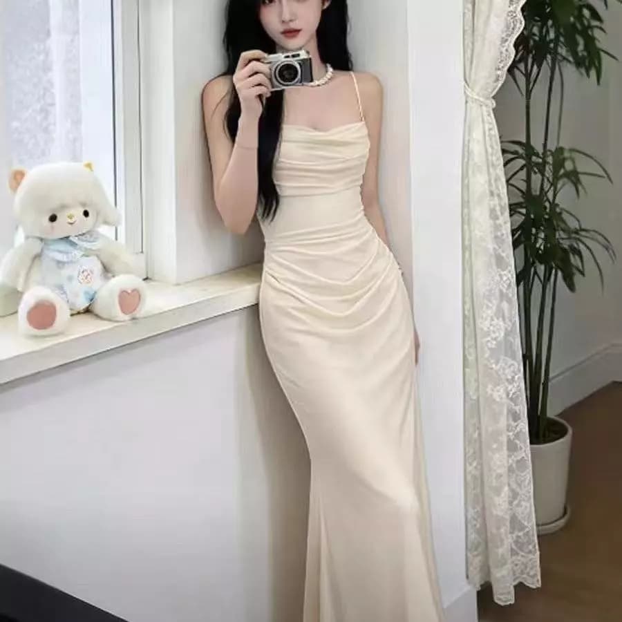 Pháp Xoay Cổ Sling Đầm Đuôi Cá Eo Hẹp Ôm Hơn Nhìn Siêu Cổ Tích Tính Khí Váy Dài