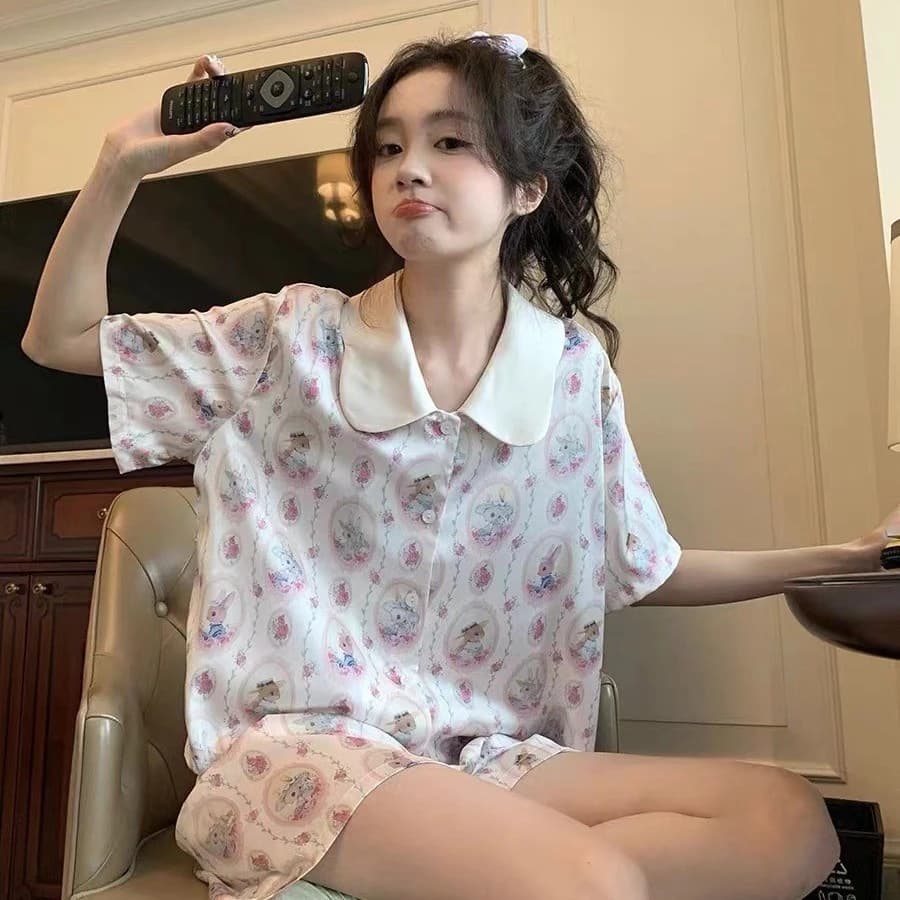 Bộ đồ ngủ lụa băng mát mẻ mùa hè dành cho nữ, quần short ngắn tay ngọt ngào và dễ thương, quần áo mặc ở nhà cổ búp bê
