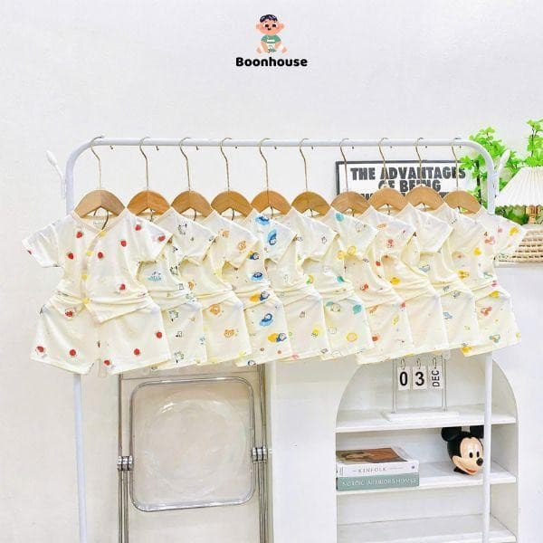 Bộ sơ sinh cộc tay Hàn Quốc Chất Liệu Thun Lạnh Cao Cấp Mềm Mát Thấm Hút Tốt Cho Bé Kích Thước