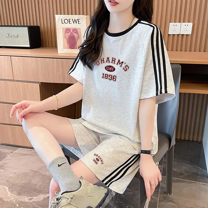 [RẺ VÔ ĐỊCH]Bộ đồ thể thao thông thường mùa hè kiểu Mỹ Áo thun ngắn tay cổ tròn dành cho nam nữ uav 1896