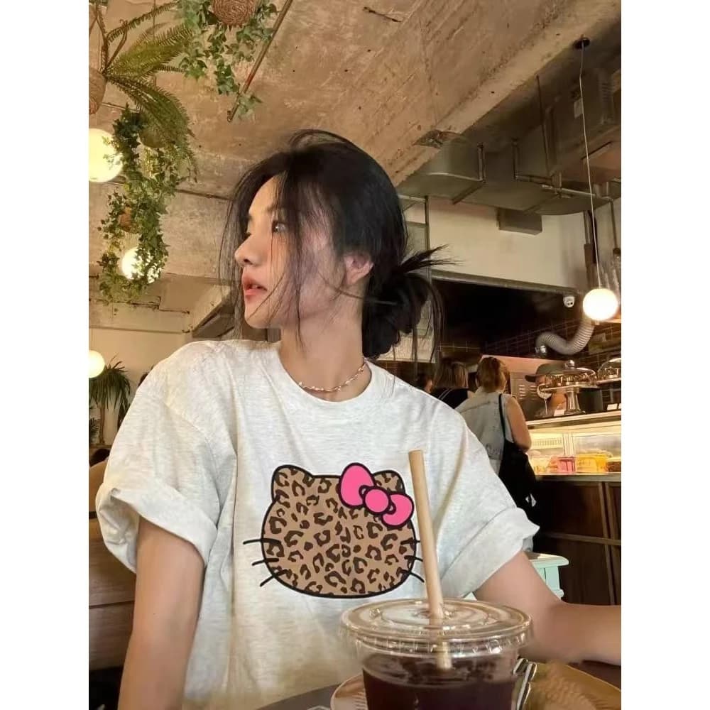 GENZ STUDIO Áo cotton nữ in hình Hello Kitty, Áo phông nữ phong cách Nhật Bản dễ thương 1.17