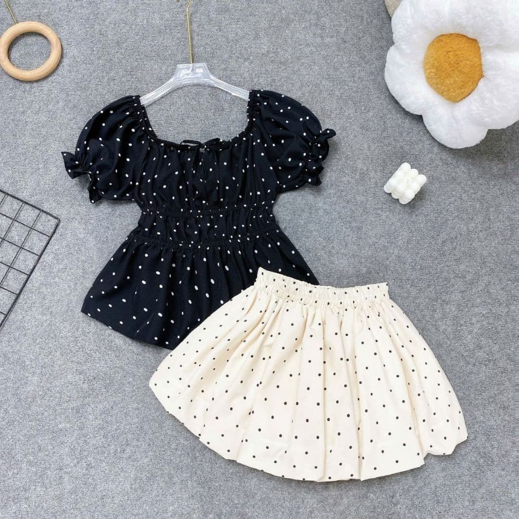 Set Bigsize Nữ  Áo Thun Kiểu Tay Ngắn Bo Eo Nhún Phối Chân Váy Bí Tùng Xòe Có Lót Quần Bảo Hộ - SET( A282/CV413/CV423)