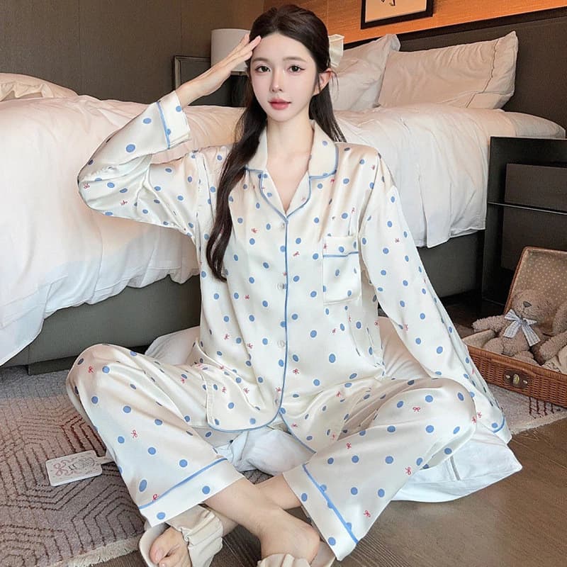 Bộ đồ ngủ dài tay chấm bi kiểu Pháp cao cấp dành cho nữ