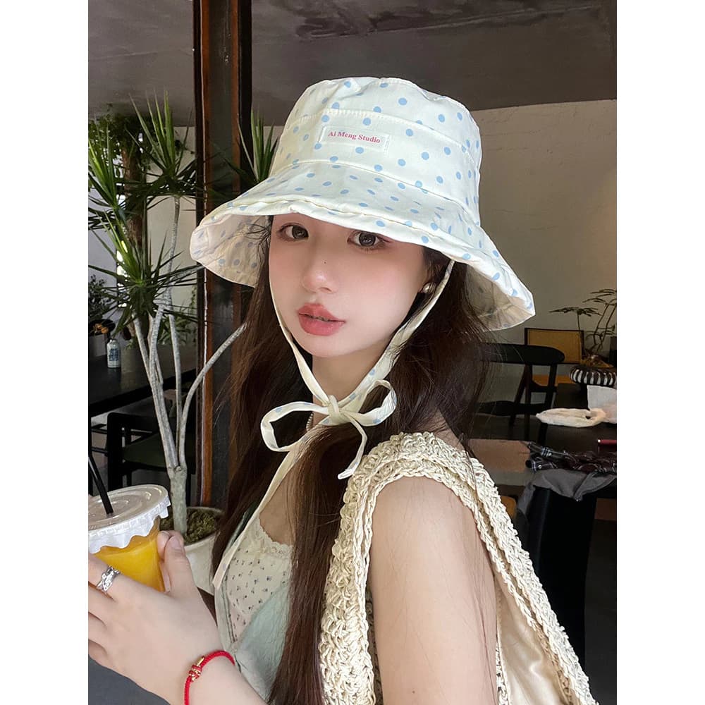 Mũ xòe ren phong cách Hàn Quốc, chấm bi tươi sáng, phù hợp sinh viên du lịch mùa hè với vành lớn chống nắng.