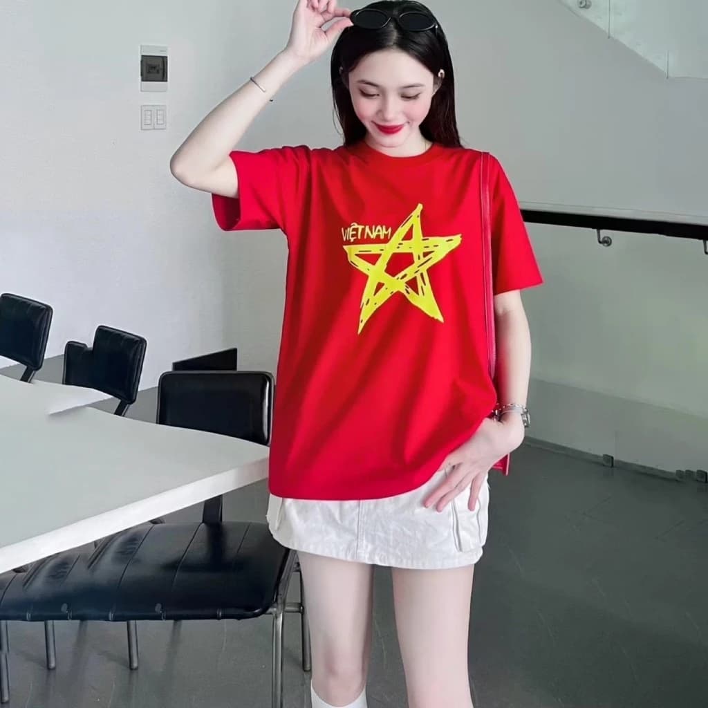 Áo Thun Cờ Đỏ Sao Vàng Tổ Quốc Việt Nam – Unisex chất Cotton Thun Lạnh, Co Giãn, mặc thoáng mát, Mẫu Áo Cách Tân.