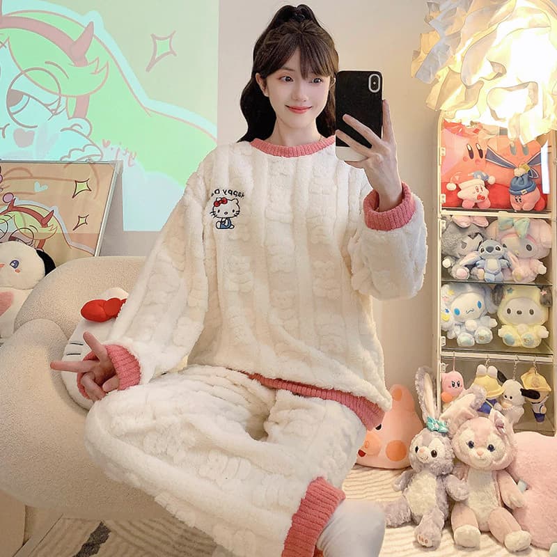 Bộ đồ ngủ flannel dành cho nữ plus size, giữ ấm mùa đông, từ M đến 5XL, phù hợp mặc ở nhà.