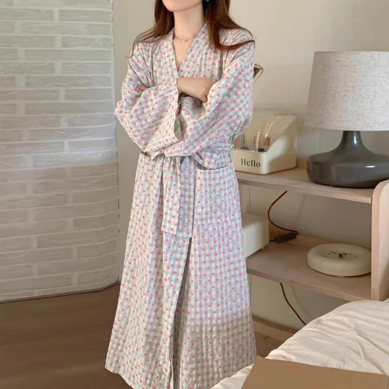 Bộ đồ ngủ nữ ngọt ngào và thoải mái cho người từ 40-80kg, bao gồm áo choàng tắm
