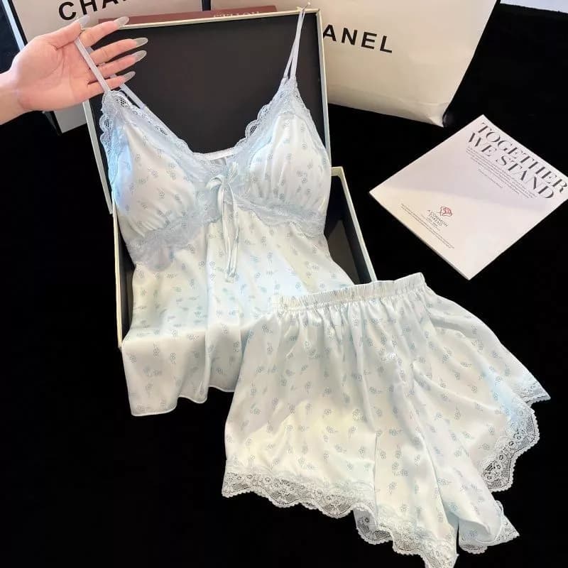 [Pre-Order]-09 Bộ đồ ngủ lụa băng dành cho nữ, họa tiết hoa, quần short gợi cảm có đệm ngực