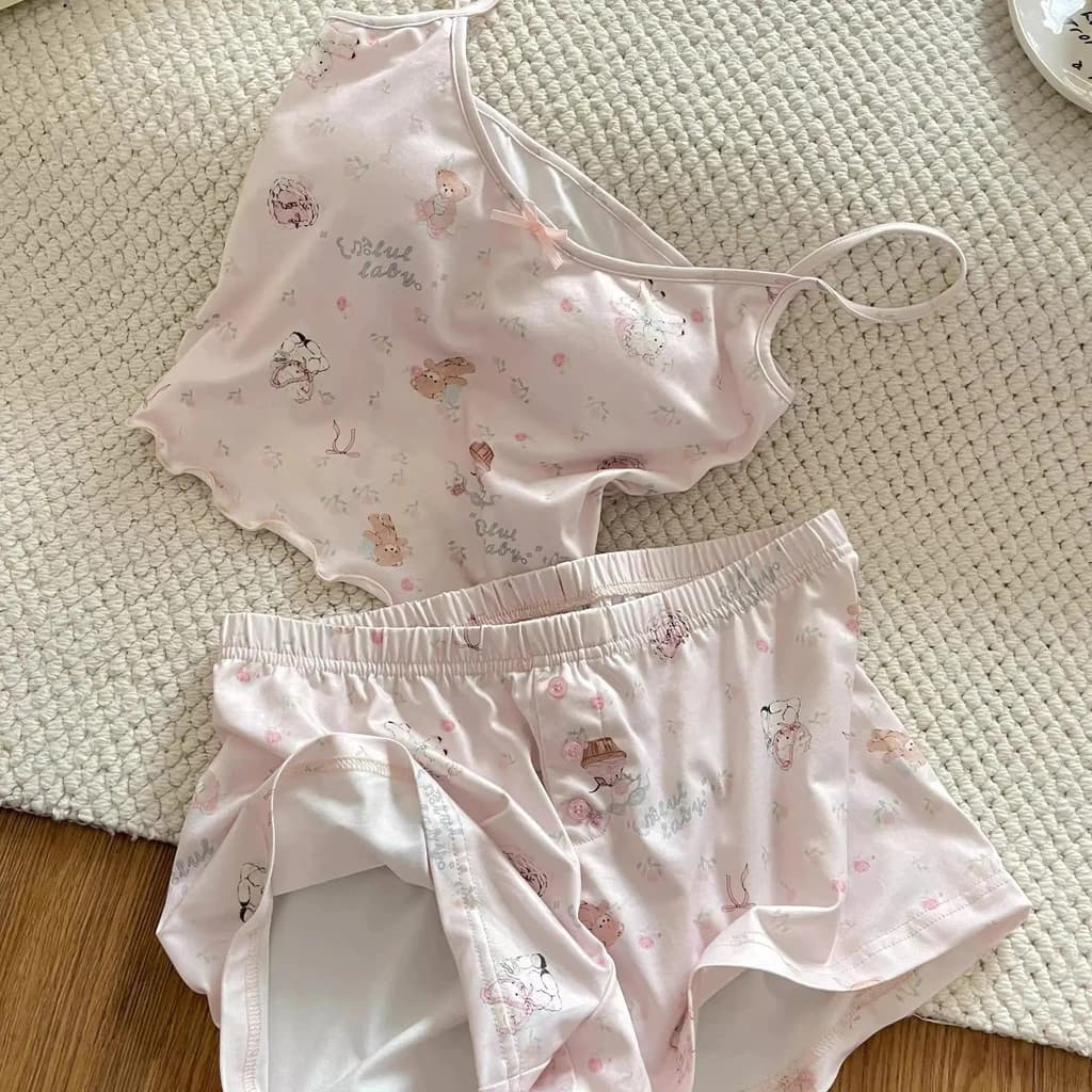Bộ đồ ngủ camisole màu hồng in hình gấu dễ thương có đệm ngực, bộ đồ mặc nhà ôm dáng thuần khiết gợi cảm mùa