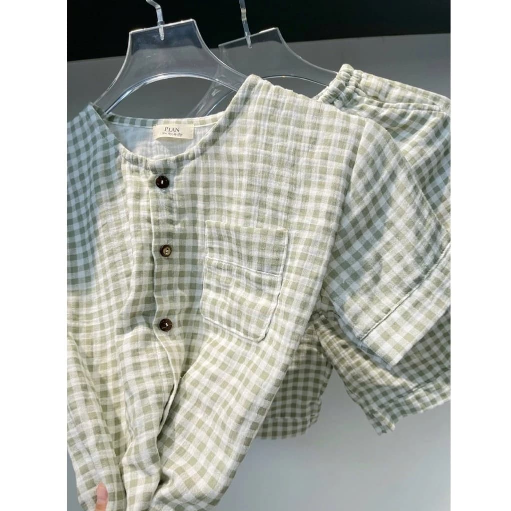 bộ cổ tròn xô muslin(38-80kg)  thấm hút tốt. mềm.mịn.mát .an toàn cho da nhạy cảm