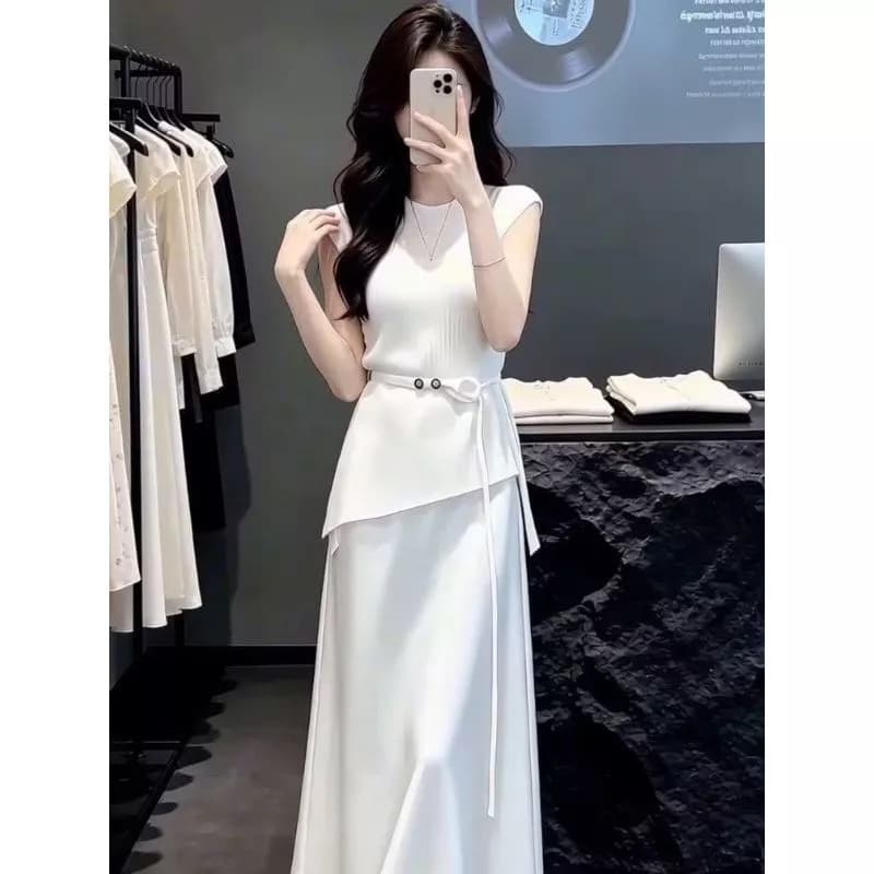 Áo dệt kim + Váy Bộ đồ hai mảnh 50-75KG 2026 Mùa hè Phong cách mới Bộ đồ thường ngày OOTD dành cho nữ