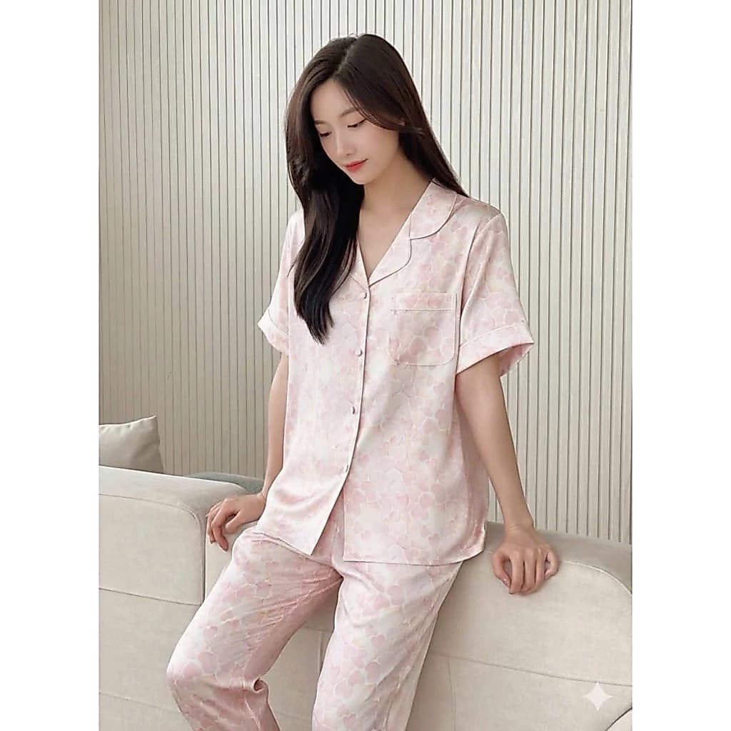 Bộ đồ ngủ  pijama mặc nhà nữ quần dài áo cộc tay cổ bẻ chất lụa latin pha tơ tằm mềm mại và thấm bút mồ hôi tốt