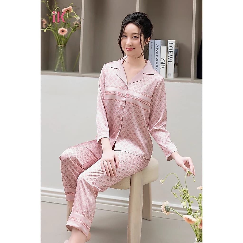 Set Lụa LUXURY nhà IK cao cấp họa tiết ô độc lạ sang chảnh , dáng áo dài quần dài , chất lụa mềm mịn nhẹ thoáng