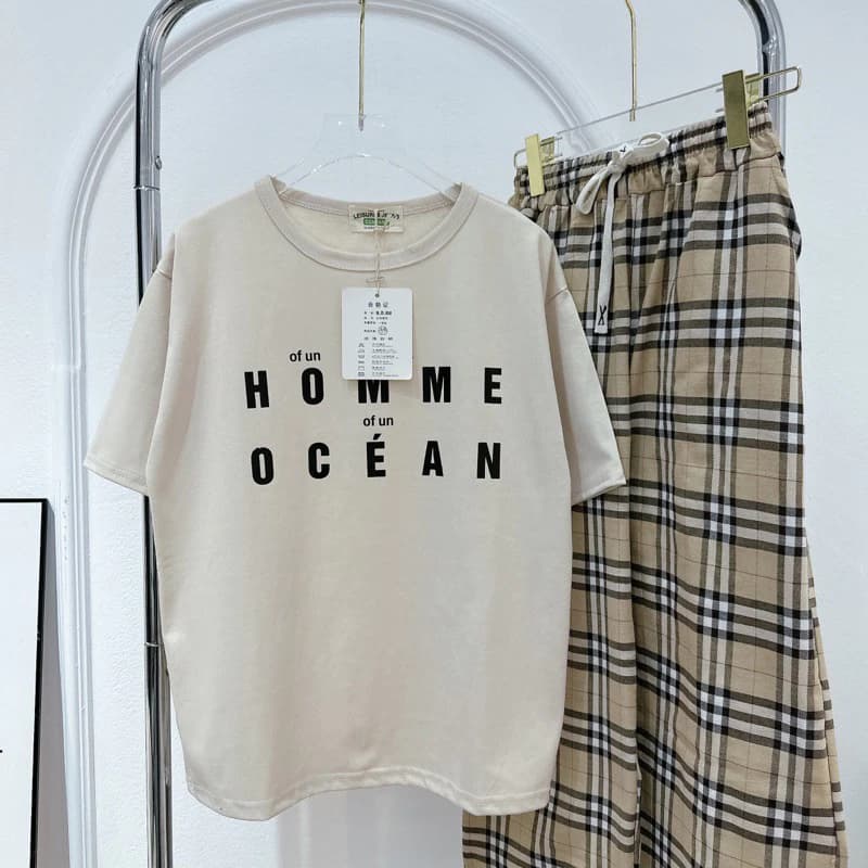 Set bộ chữ mix quần kẻ  Áo chất liệu cotton 100% , quần e về kẻ thô mềm , vải chính phẩm loại