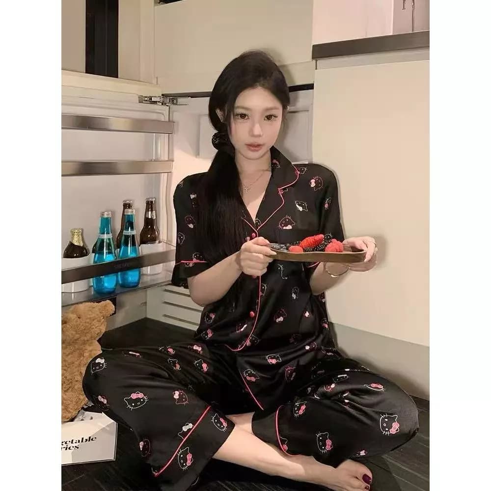 Bộ đồ dễ thương dành cho nữ, in hình Hello Kitty, tay ngắn và quần dài, bộ đồ mặc nhà mỏng mùa hè - Hàng order