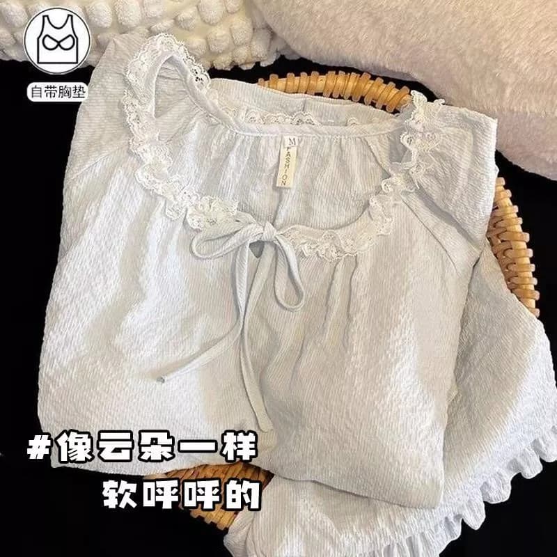 Bộ đồ ngủ mùa hè nữ màu xanh dương, viền ren, tay ngắn, có đệm ngực, kiểu dáng ngọt ngào, rộng rãi, thoải mái - Order