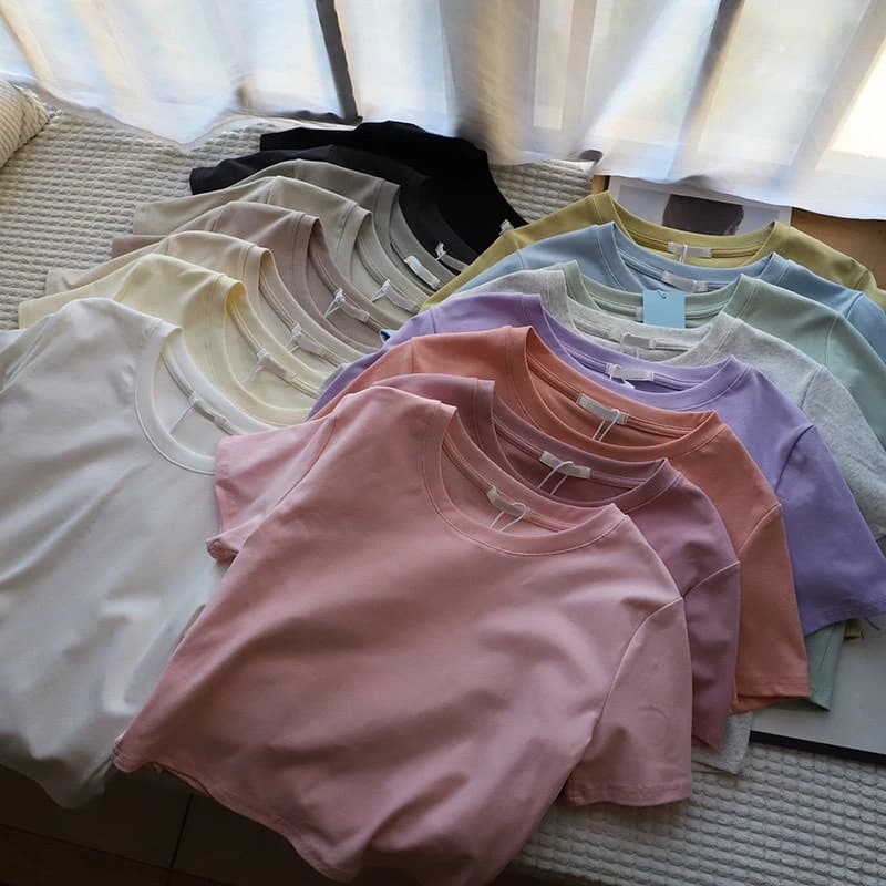👕 ÁO THUN NỮ CROP BASIC CỔ TRÒN – FORM ÔM NHẸ, DỄ PHỐI
