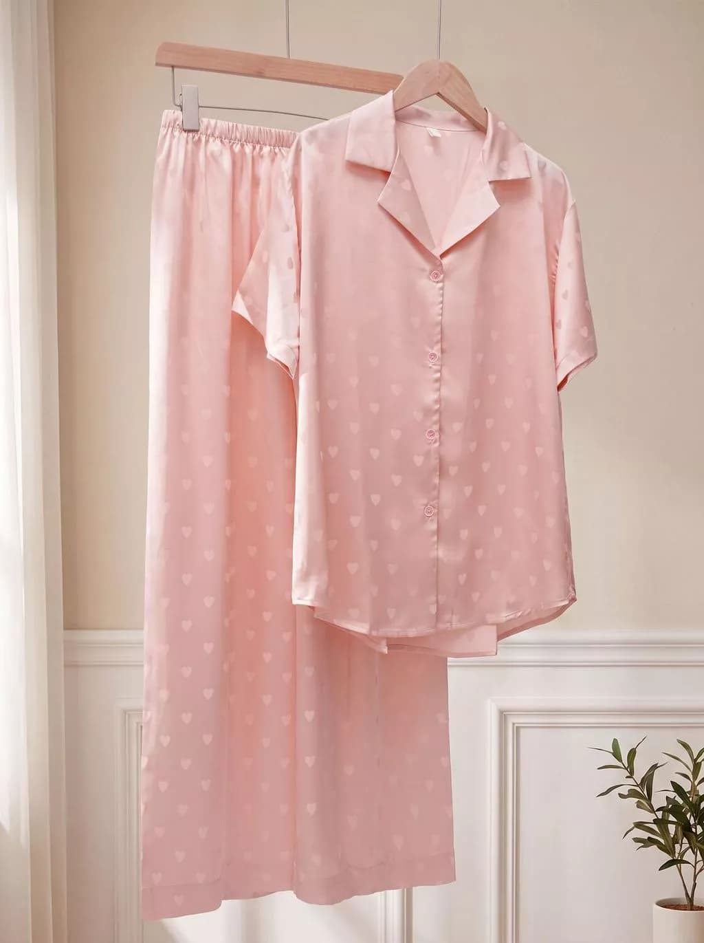 2026 Mới In Hình Trái Tim Ice Silk Bộ Đồ Ngủ Ngắn Tay Đồ Ngủ Nữ
