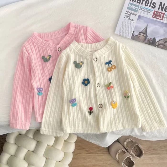 Áo khoác cardigan trẻ em dệt kim nhỏ thơm phong cách mùa thu anh đào dài tay phong cách Hàn Quốc ch