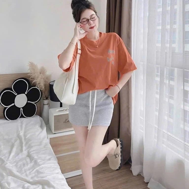 SET BỘ CHÂN VÁY ÁO THUN IN CHỮ 2 MẶT MIX CHÂN VÁY NGẮN CÁ TÍNH