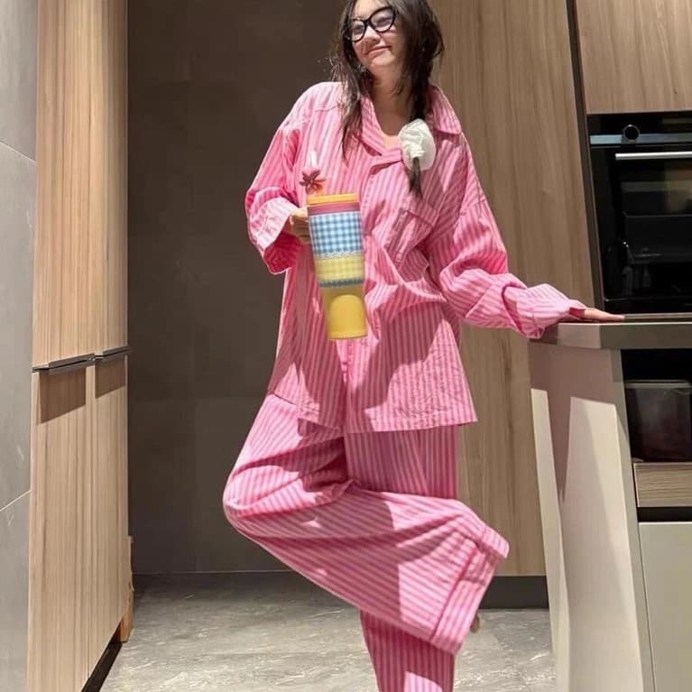 𝙭𝙪𝙭𝙞.𝙤𝙧𝙙𝙚𝙧 Bộ Ngủ Form Rộng Nhiều Hình Basic Cho Mùa Thu 2026 N01