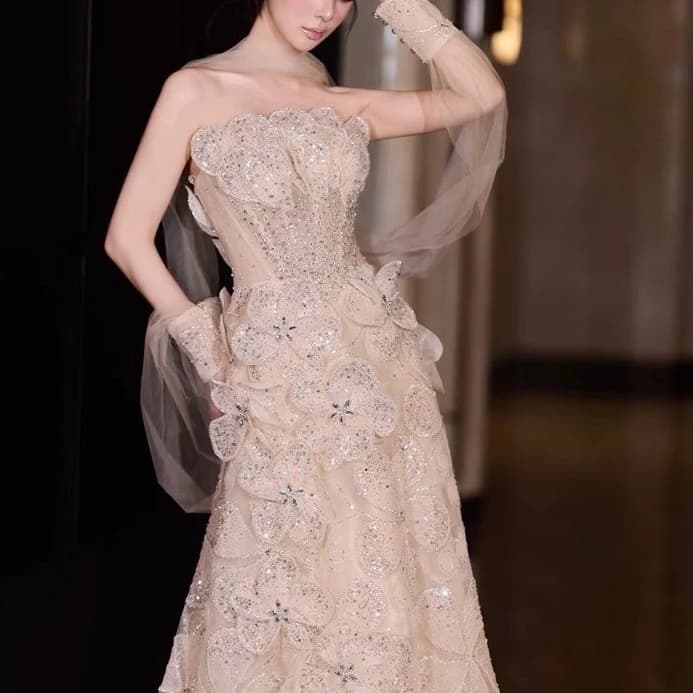 Đầm Dạ Hội Dài Dáng Xòe Đính Sequin Hoa 3D Trễ Vai Tay Voan Thanh Lịch Sang Trọng