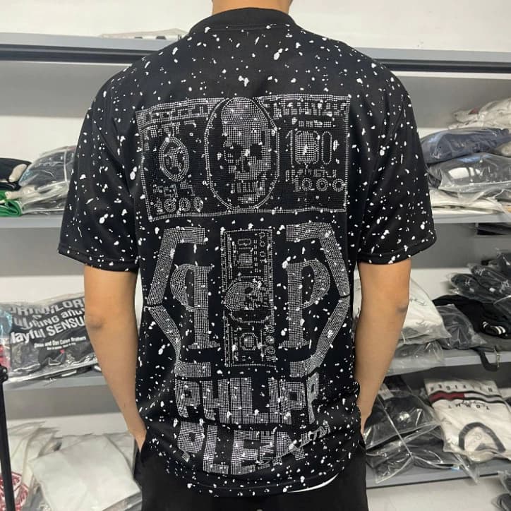 Áo Thun Philipp QP Vẩy Sơn Đầu Lâu Đính Kim Tuyến Cực Chất Hot Trend 2025. Áo Thun Unisex qp 2025 Hot trend 2025