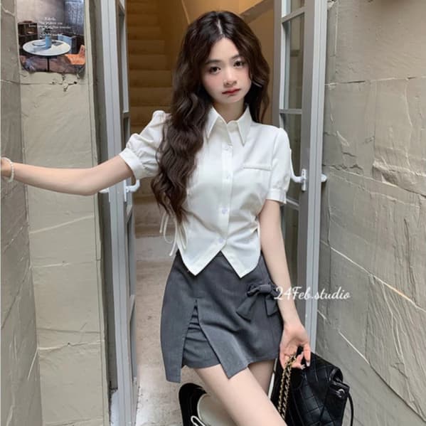 Set áo sơ mi croptop nữ rút eo kèm chân váy phối nơ phong cách Loli Hàn Quốc 24FebStudio SET05