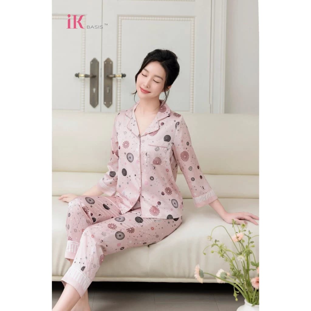 Bộ mặc nhà IK chất lụa LUXURY cao cấp mềm mịn nhẹ thoáng, họa tiết độc đáo trẻ trung bắt mắt  áo dài quần dài
