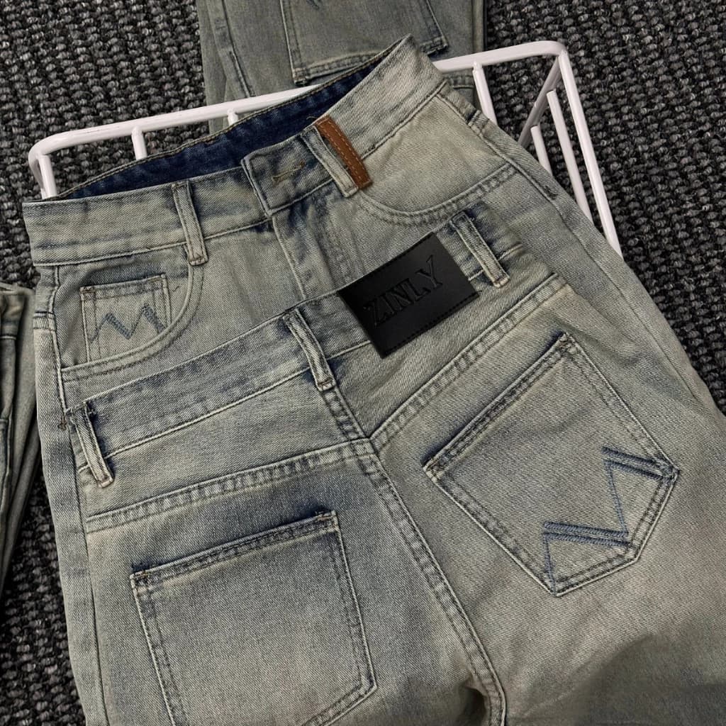 [ZINLY SHOP] Quần Jean Nữ Ống Suông Cạp Cao Màu Nhạt Túi Thêu Phối Dây Săn Nâu Lai Cuốn Q403