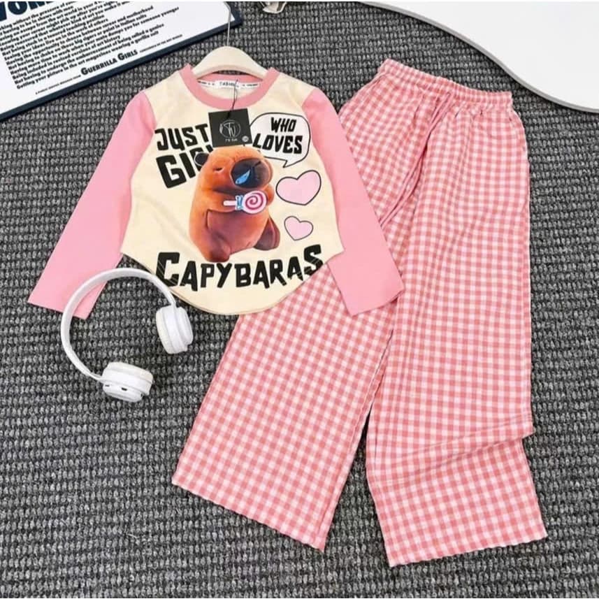 BỘ BÉ GÁI IN GẤU CAPYBARA SỌC SIÊU HOT, CHẤT LIỆU THUN COTTON MỀM MỊN SIZE 9-50KG (HL5) CÓ THỂ GIẶT MÁY