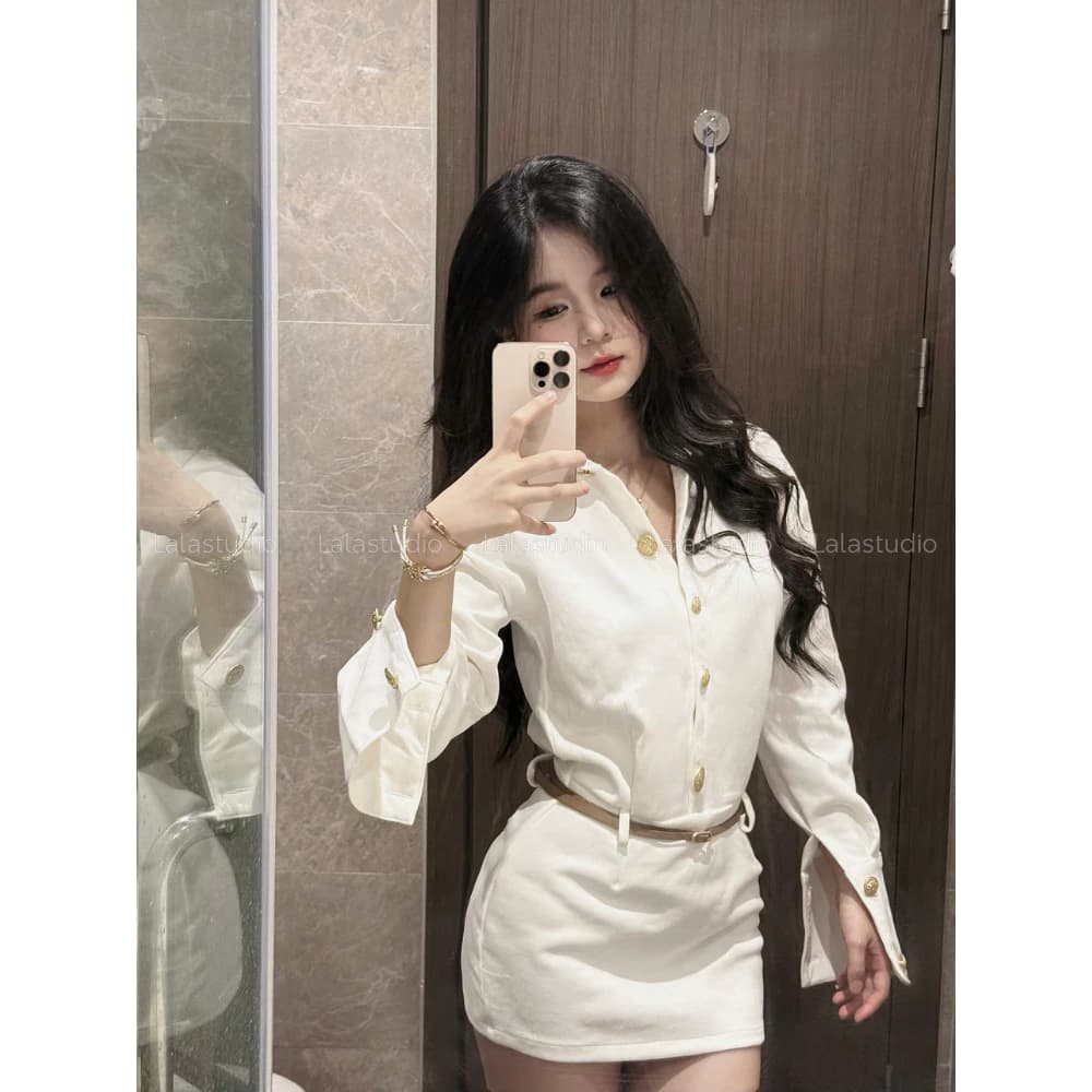 LALASTUDIO• diorntesi• Váy sơ mi da lộn phối cúc cài đồng chiết eo chân váy ôm sang chảnh ( có tặng kèm belt) hàng qcc