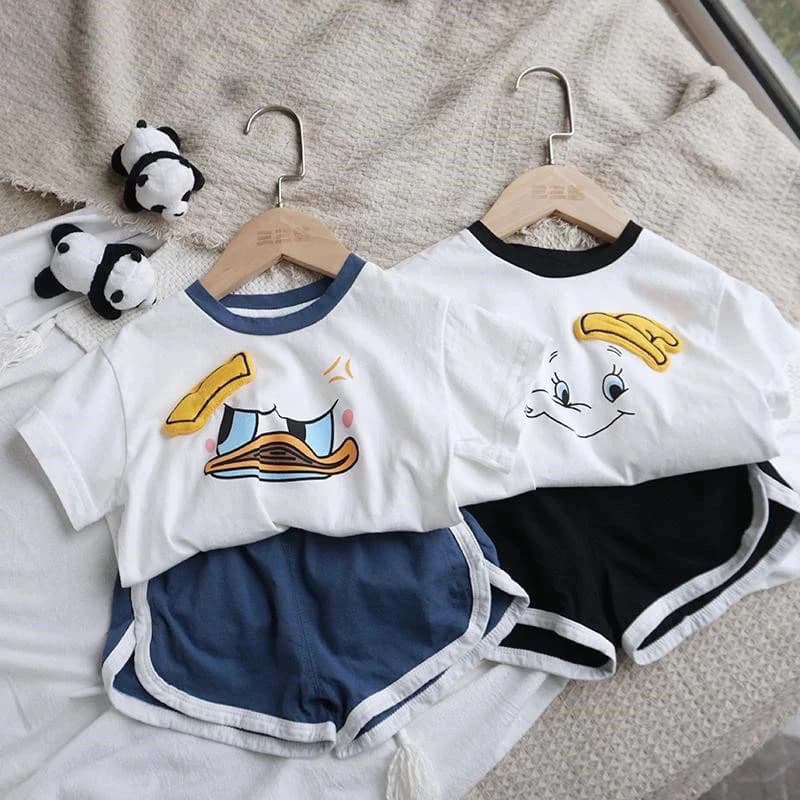 Bộ áo thun tay ngắn và quần short chất liệu cotton, in hình hoạt hình thời trang mùa hè cho bé trai gái