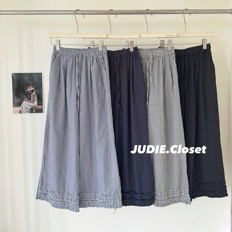 BÒ GIẤY QC - Quần Suông Rộng Kẻ Sọc Chất Bò Giấy Gấu Bèo (ảnh thật) của JUDIE.Closet