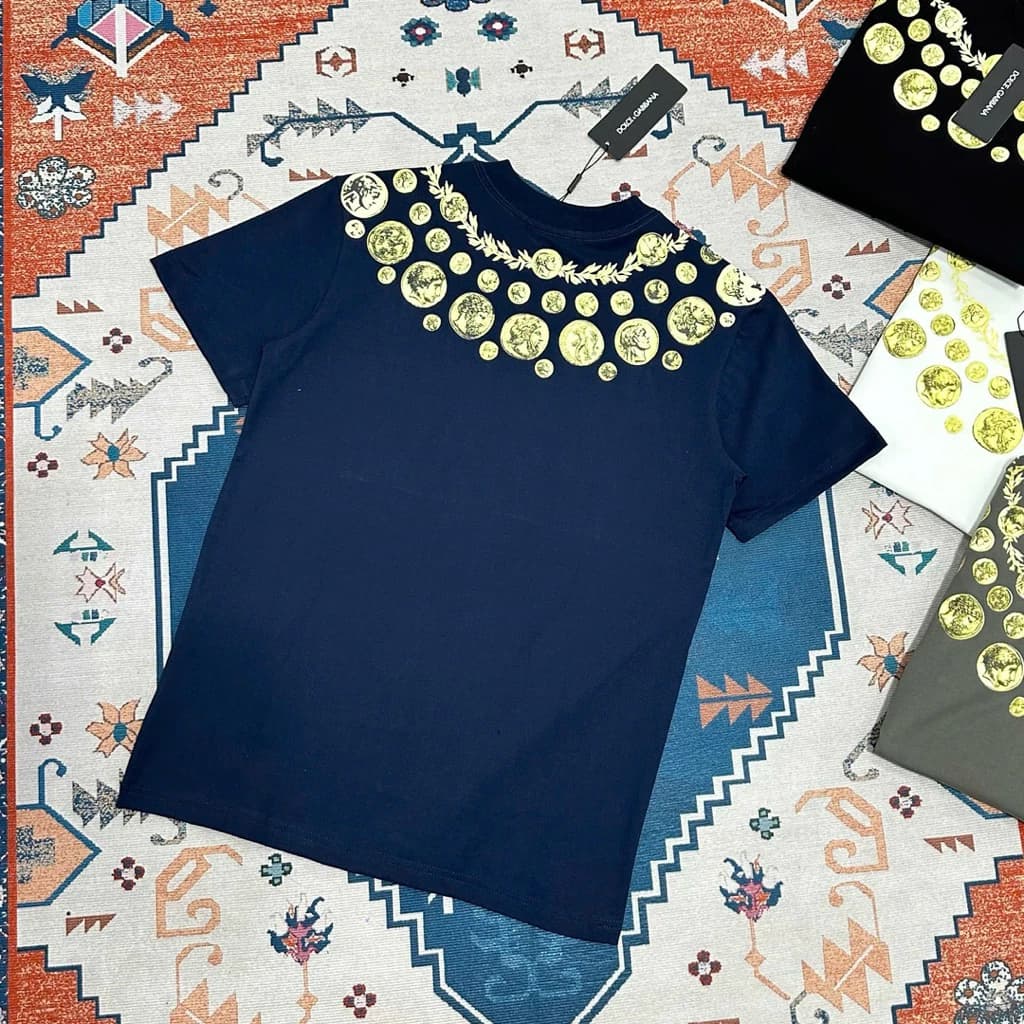 Áo phông nam nữ Premium Cotton cao cấp in hoạ tiết Đe gờ hoa văn hình đồng xu quanh cổ hai mặt boy phố