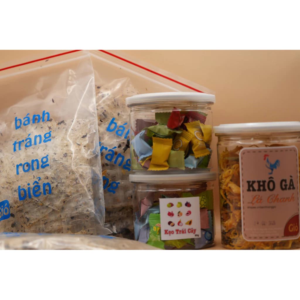 Combo 3 món ăn vặt ( btrang rong biển+kẹo trái cây+khô gà lá chanh)