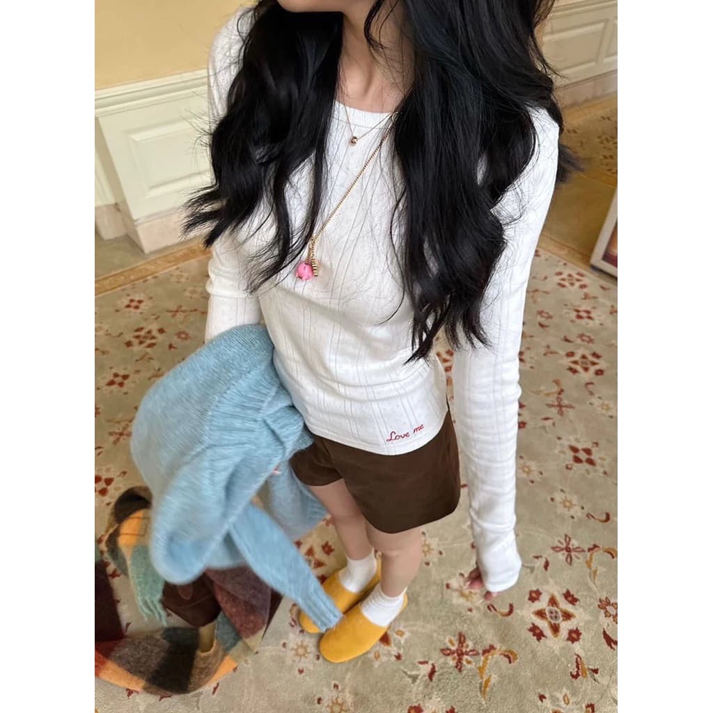 [516] Áo thun nữ dài tay trắng Basic Yummy cho nữ chất cotton pha mỏng nhẹ, áo dài tay mùa thu đông tone dáng Lilis Room
