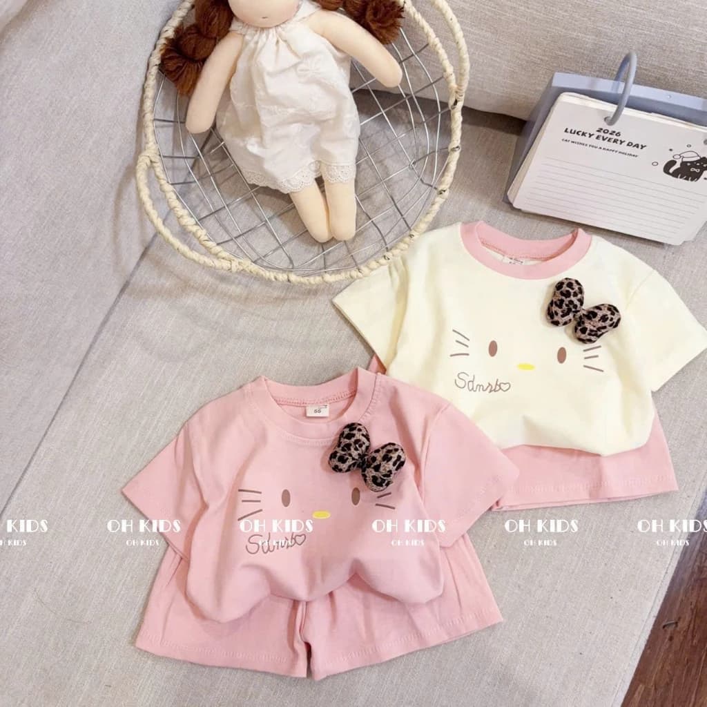 Bộ quần áo Kitty nơ báo bé gái dễ thương 8-18kg