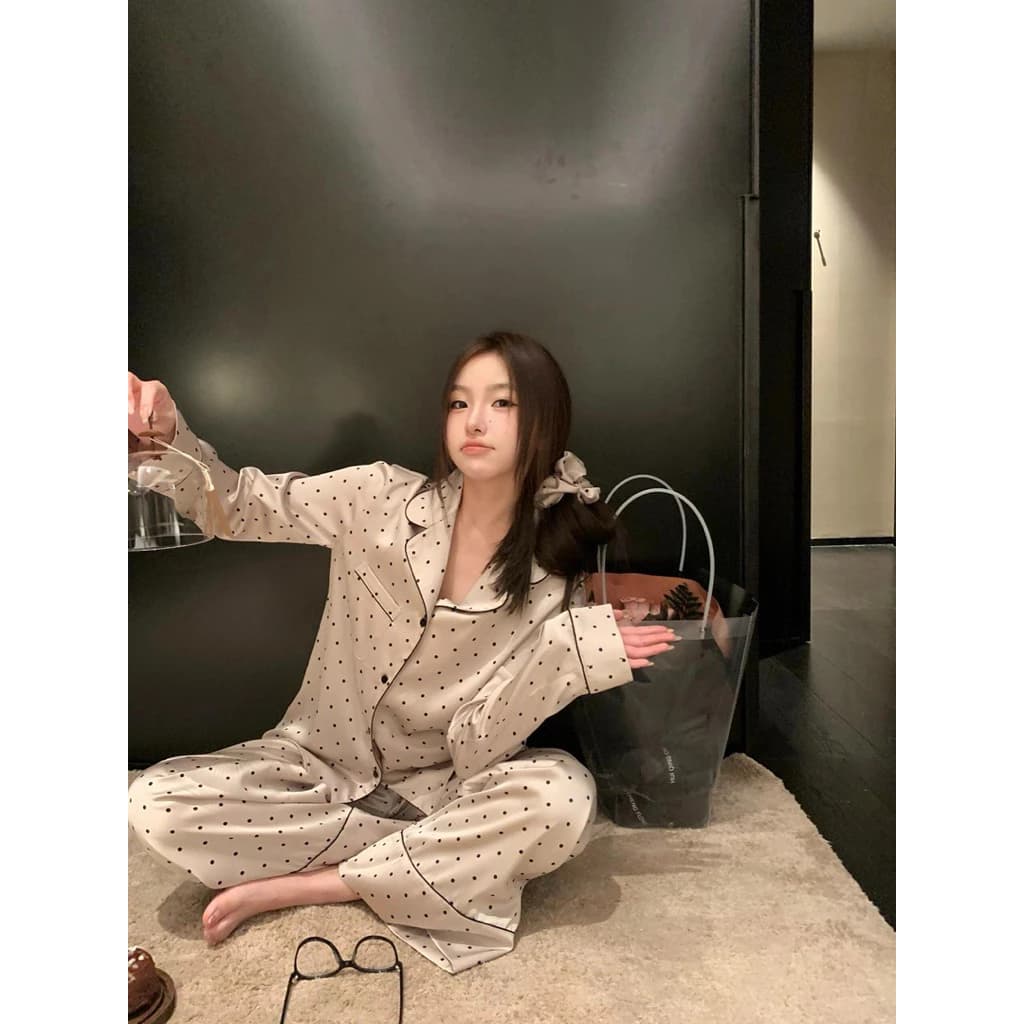 Bộ Pyjama Lụa Chấm Bi “Paris Night”