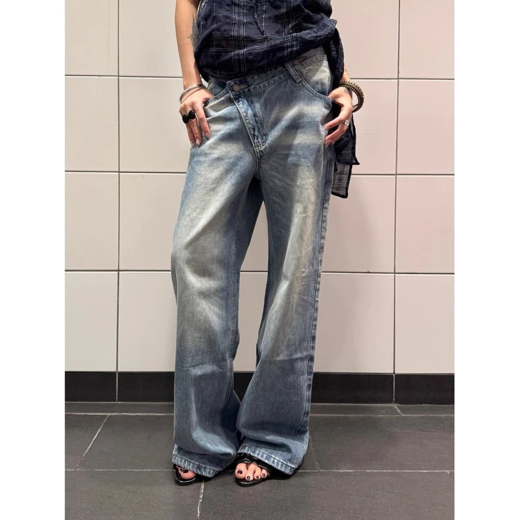 Quần Jean Nữ Cạp Lệch Wash Bạc Ống Suông Retro Style