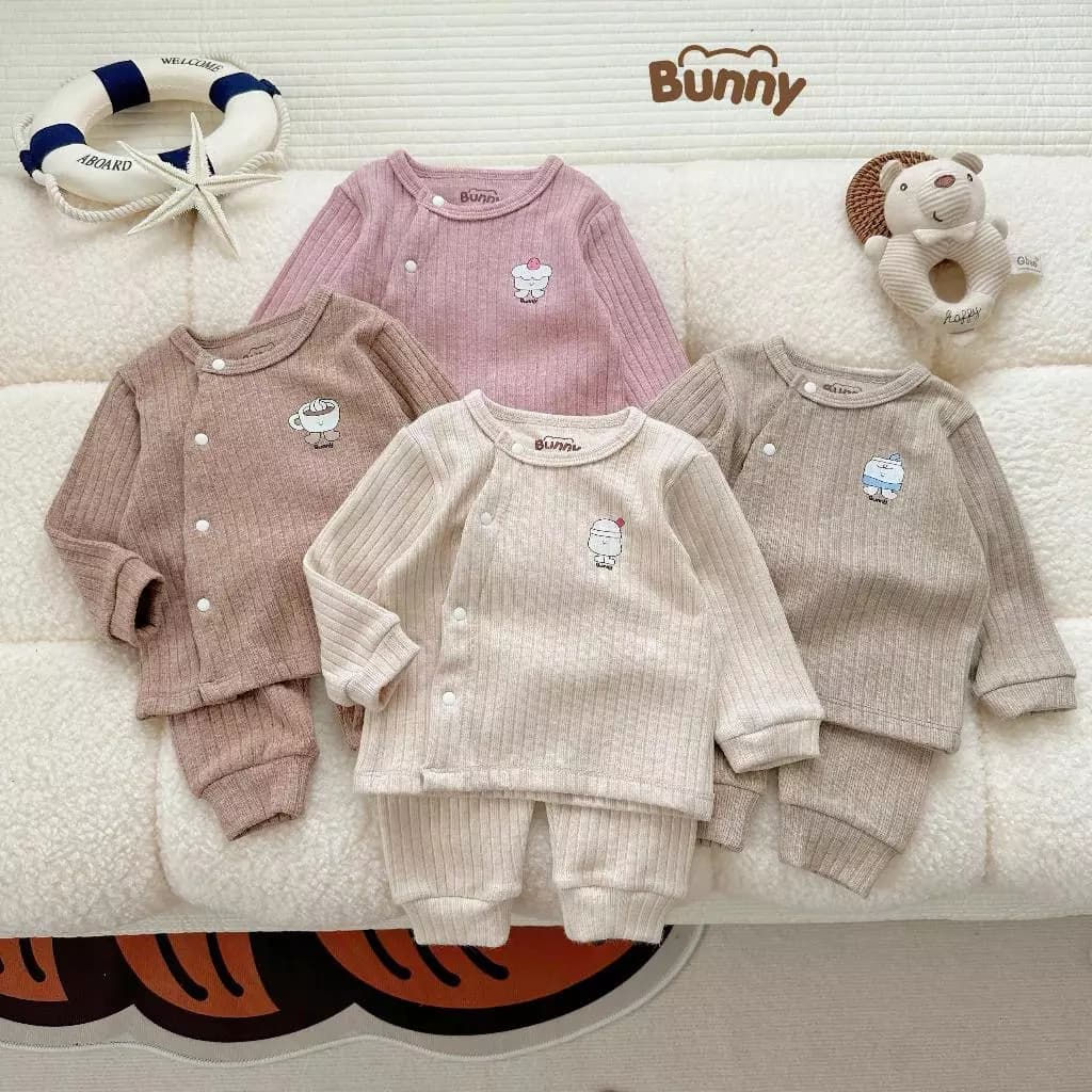 [XẢ HÀNG] Bộ Quần Áo Len, Nỉ Dài Tay Sơ Sinh Họa Tiết NT, MV, Bunny, Unchi... Mềm Mại, Thoái Mái Và Ấm Áp Cho Bé Từ 3-9k