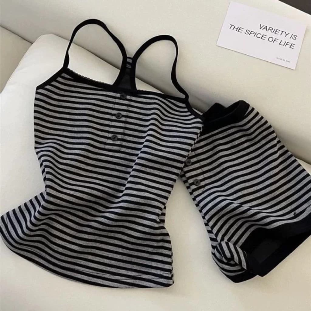 Bộ đồ ngủ sọc nhỏ phong cách Hàn Quốc dẫn treo đồ ngủ cho nữ mùa hè quần short mặc nhà
