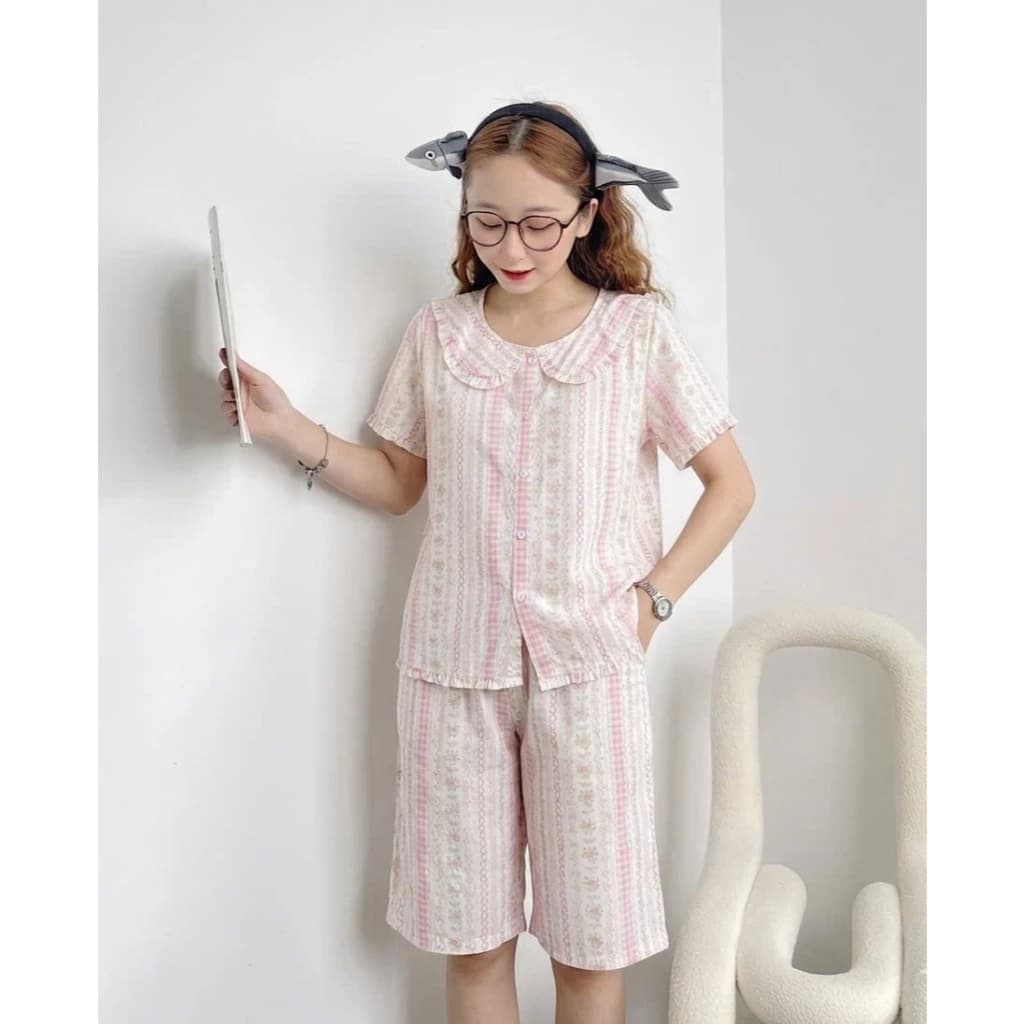 Bộ đồ ngủ babydoll cổ viền ren quần lửng chất liệu đũi mềm mại và thấm hút mồ hôi tốt